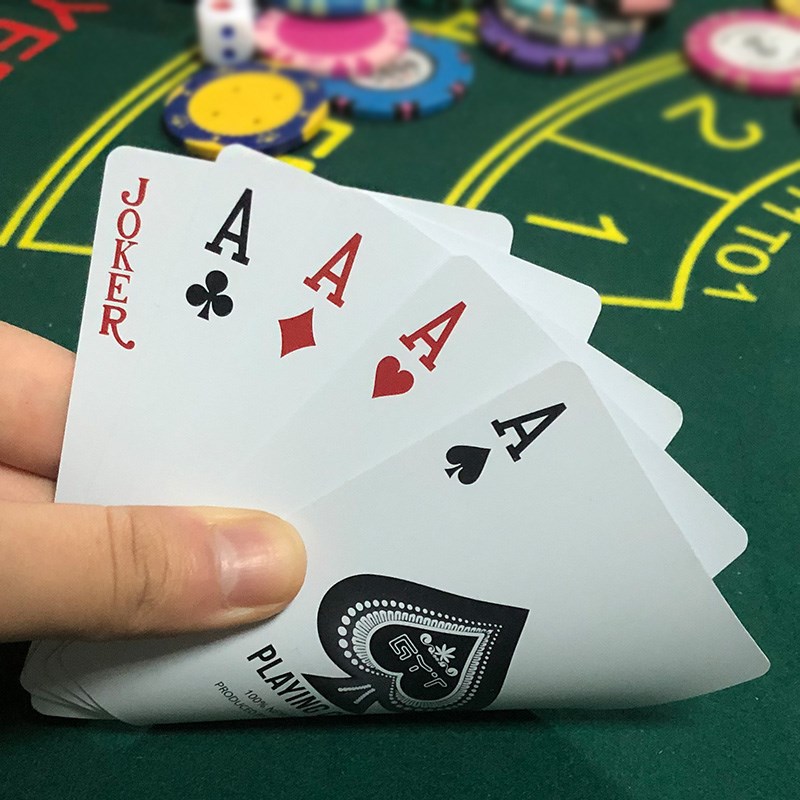 Board Game Viral - Cartes de poker en plastique 100%