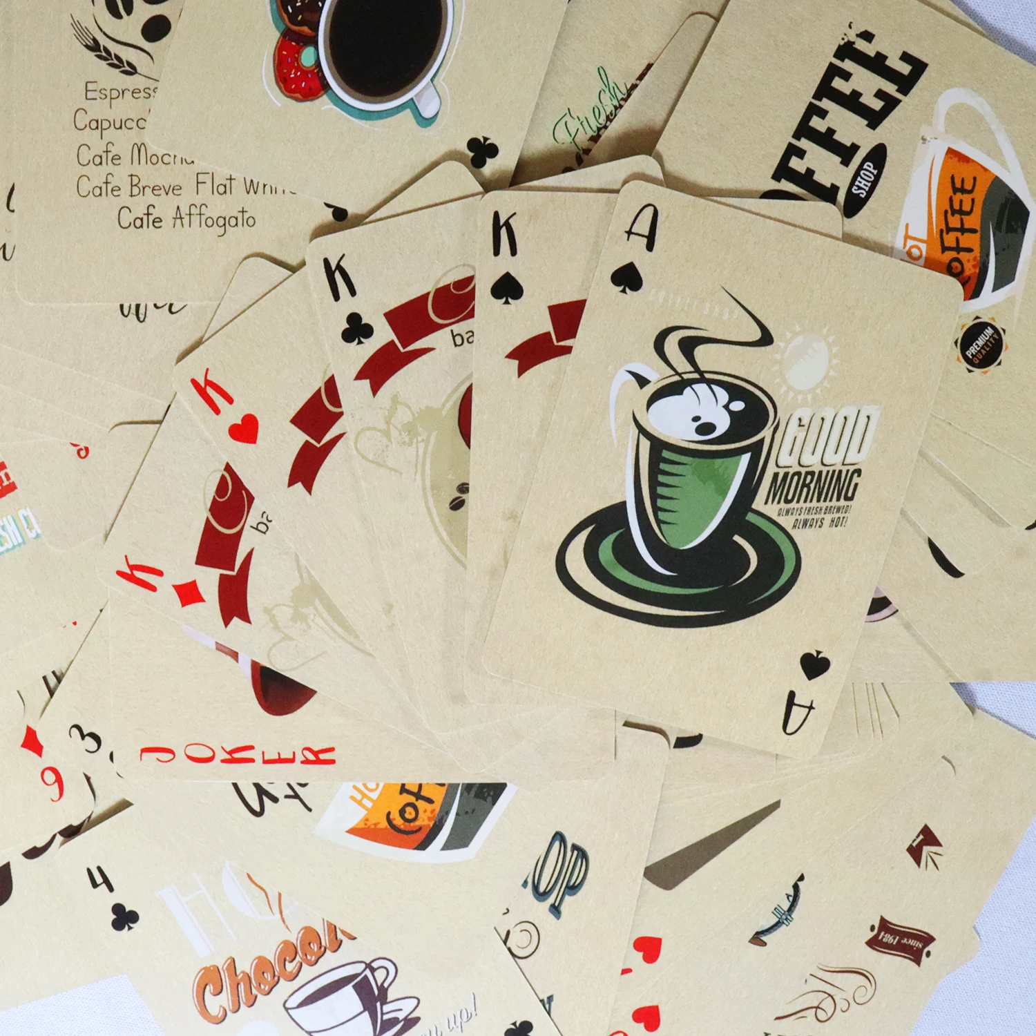 Cartes à jouer en papier café, - Board Game Viral avis et prix
